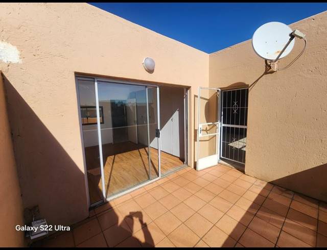 2 BEDROOM APARTMENT FOR SALE IN RANDHART